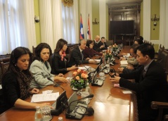 14 October 2013 The members of the Foreign Affairs Committee in meeting with the Lao PDR parliamentary delegation 